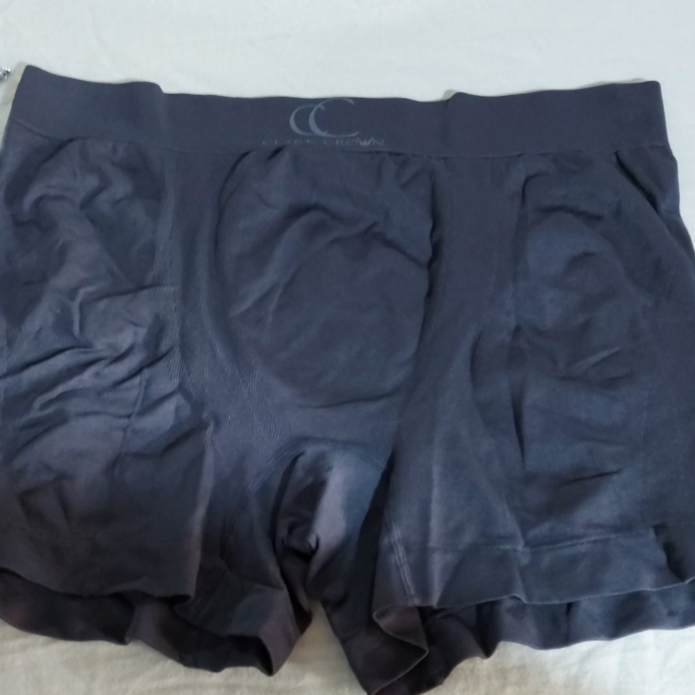 Seamless boxer brief